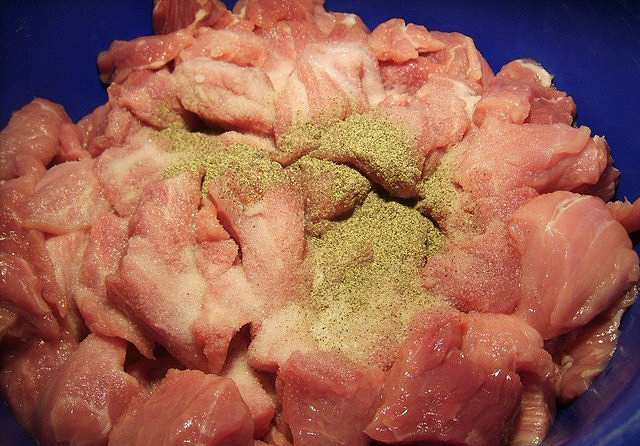 тушенка из свинины в духовке рецепты